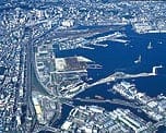 特集 再発見！みなとみらい21　1983年に三菱造船所が移転、埋め立てが本格的にスタートした。横浜市史資料室蔵